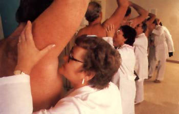 http://www.missioncreep.com/tilt/photos/underarm.jpg