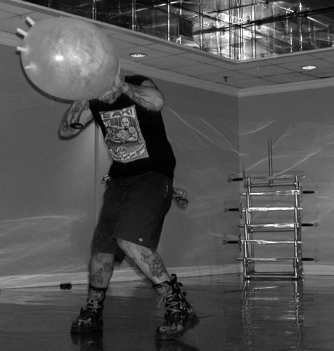 Roc
 [This photograph is copyright � 2006 James G. Mundie. All rights reserved.]